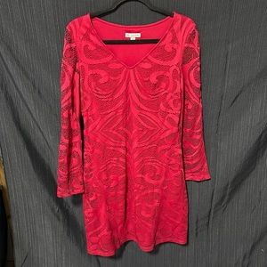 DB established 1962 brand Red 3/4 Sleeve V-Neck
Lace Overlay / Size 8 / V-11